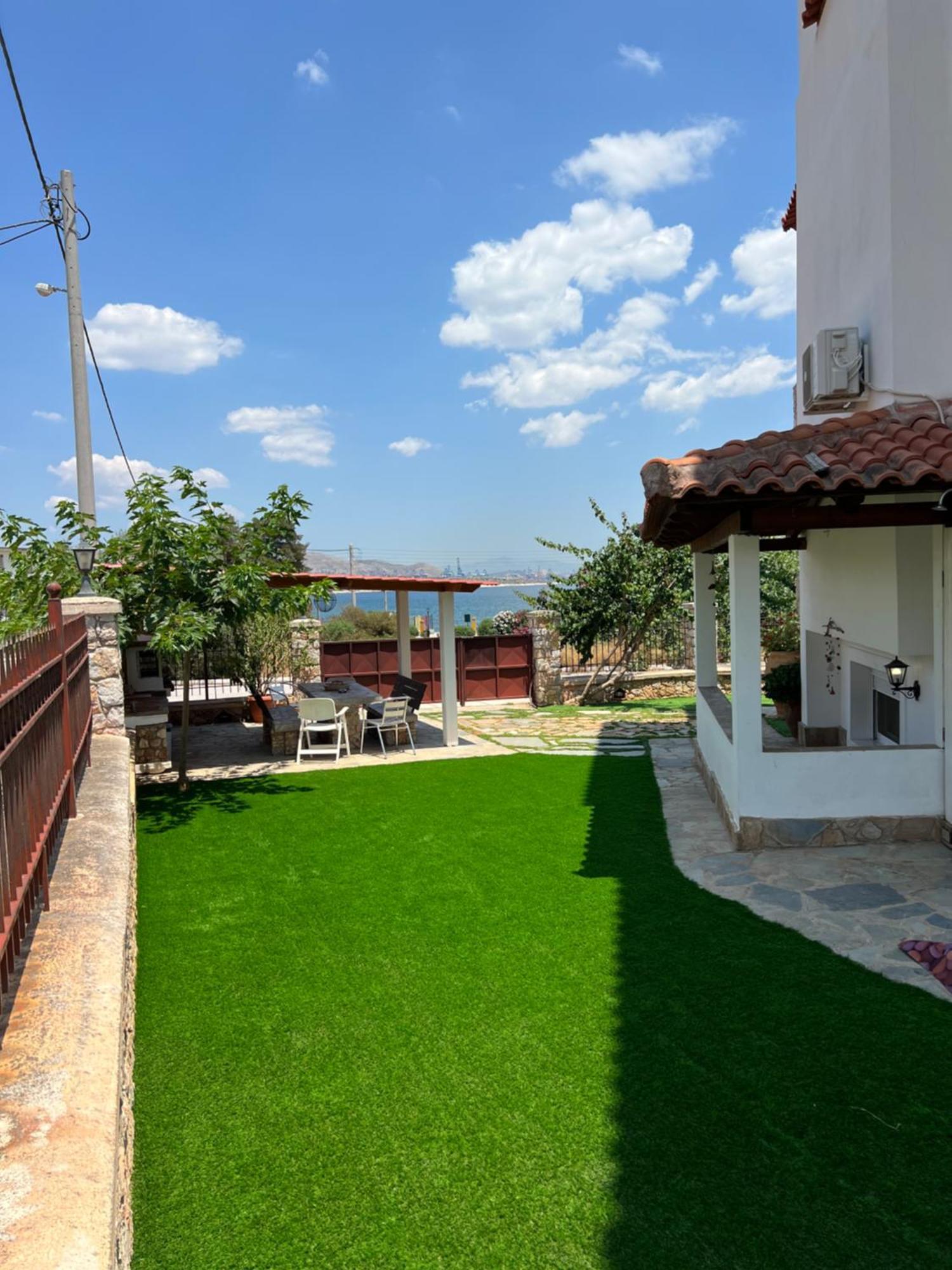 In Salamina With Garden & Sea View
